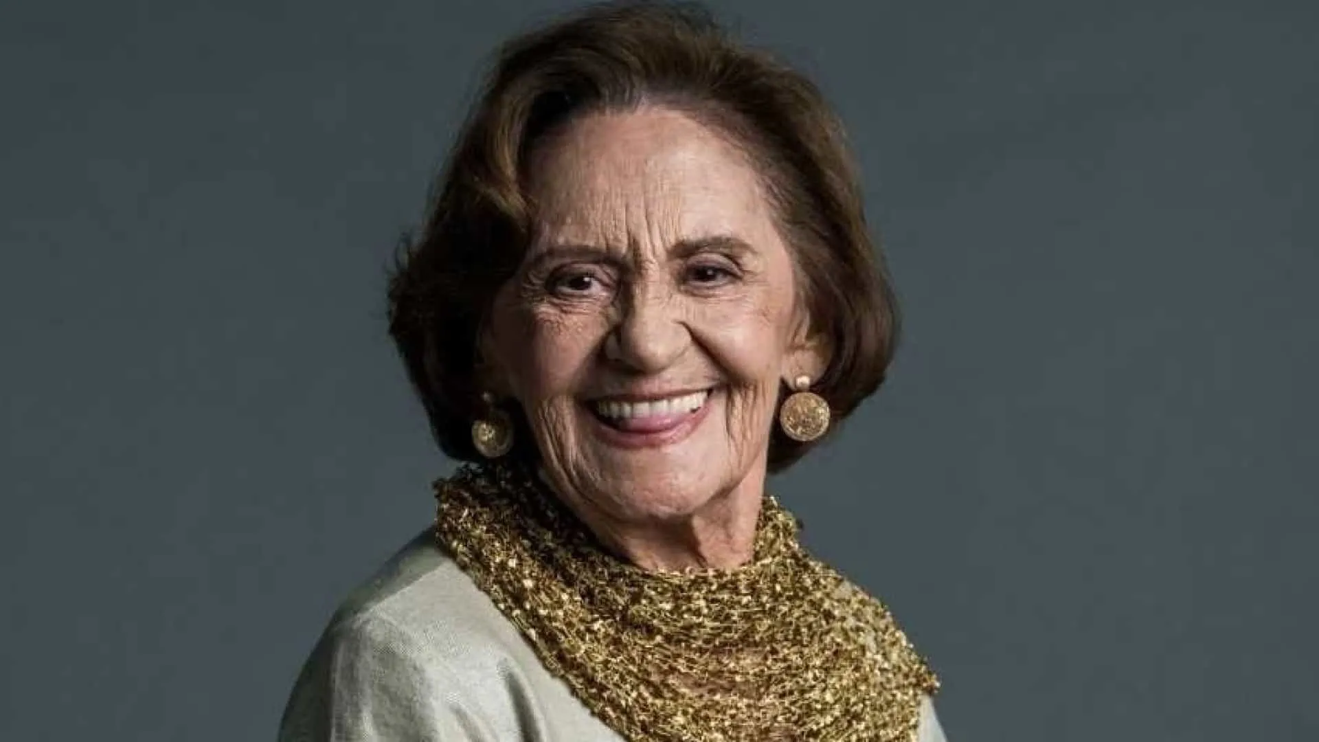 Fotos da juventude de famosos que nunca vimos jovens