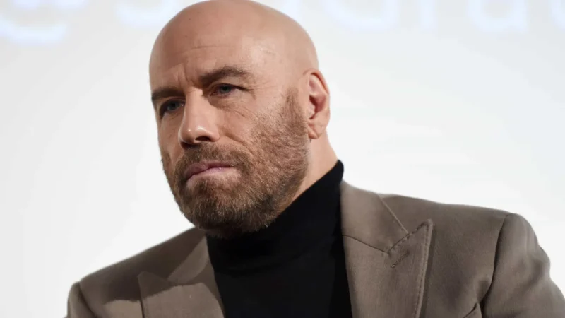 Viúvo há cinco anos,  John Travolta pode estar apaixonado novamente