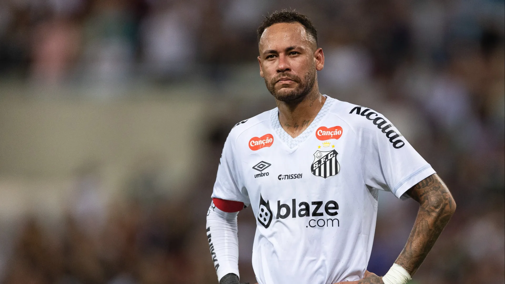 Neymar é relacionado para jogo com Flamengo após ser desfalque em clássico