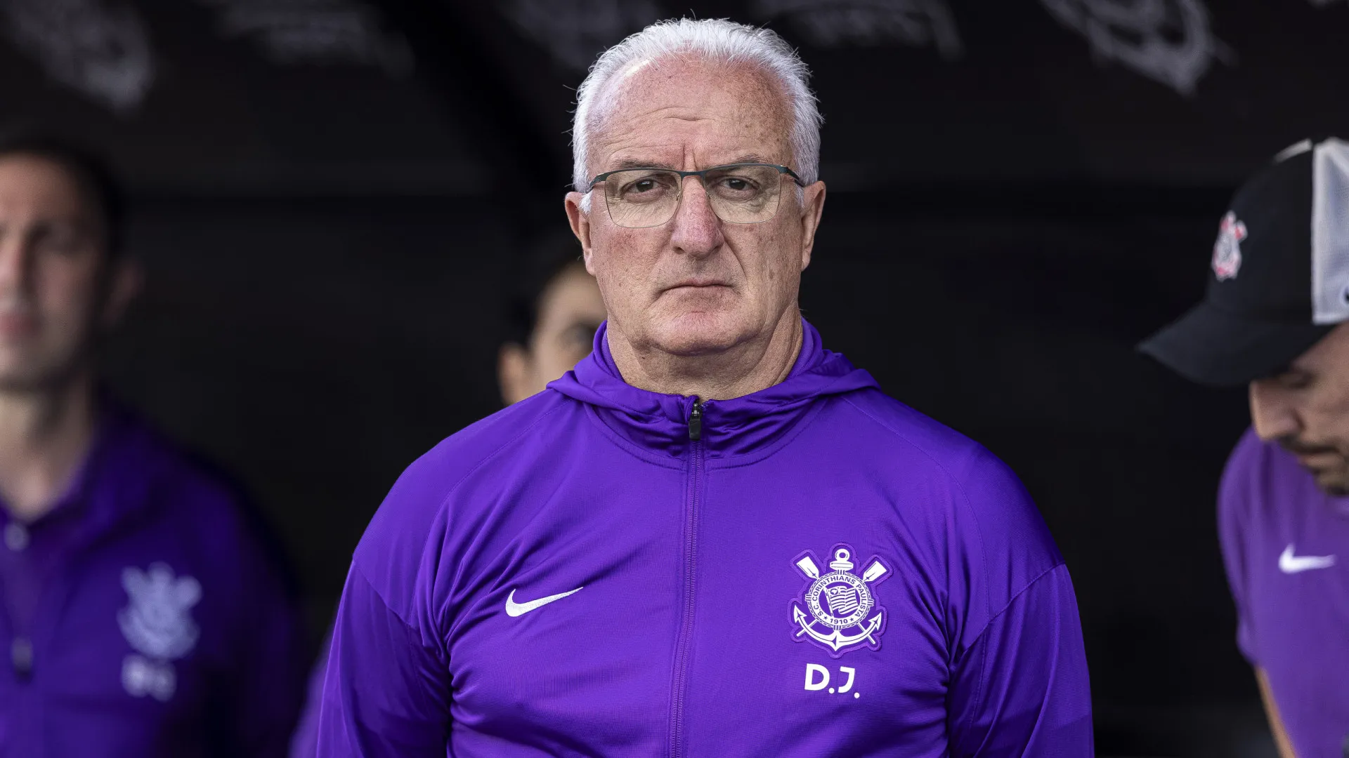 Dorival explica Memphis reserva, esfria volta de Hugo e vê campanha ‘justa’