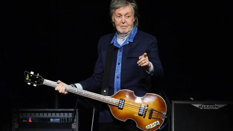 Paul McCartney lança faixa silenciosa em protesto contra IA na música