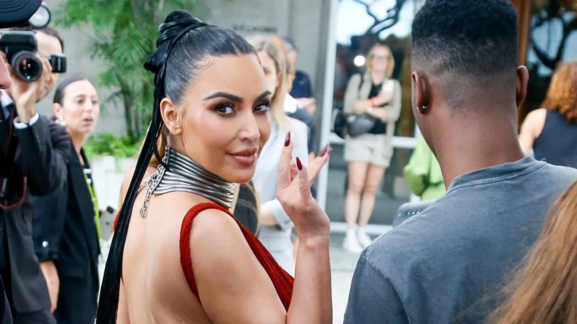 Kim Kardashian, no Rio, diz como uniu estudo para virar advogada à carreira de atriz