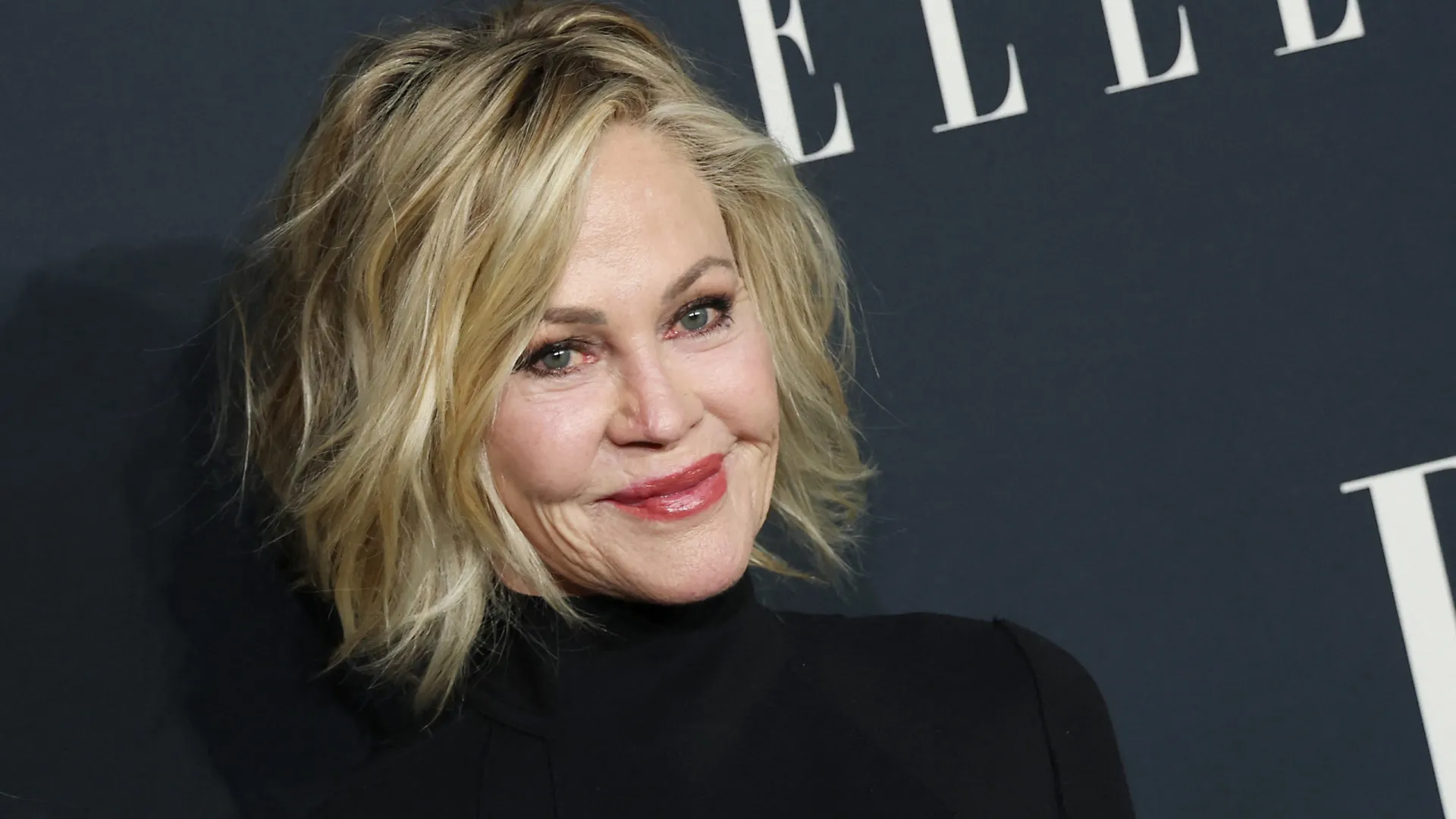 Melanie Griffith revela imagens do casamento da filha