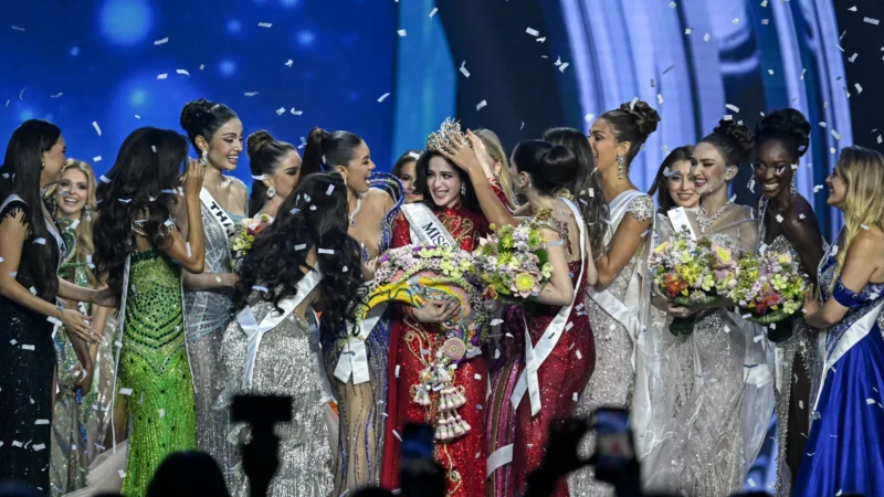 Após ser chamada de “burra”, candidata do México é coroada Miss Universo