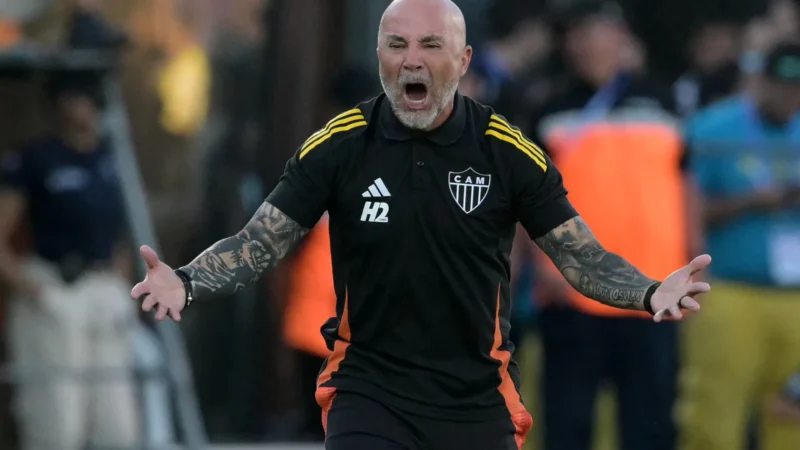 Sampaoli promete seguir no Galo mesmo sem reforços para próxima temporada