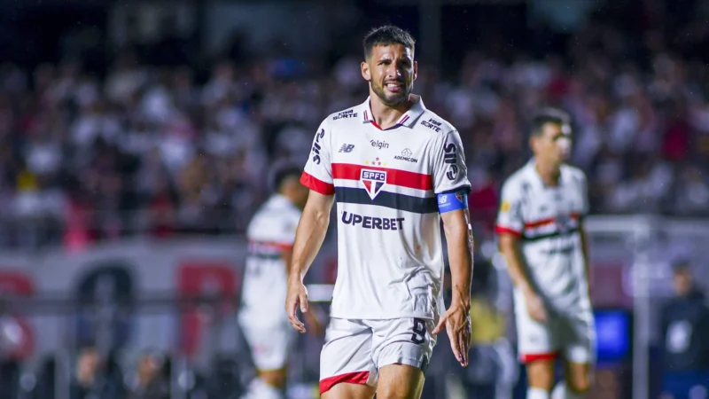 São Paulo encara Juventude para tentar vencer a 1ª na Vila e buscar algum ânimo no Brasileirão