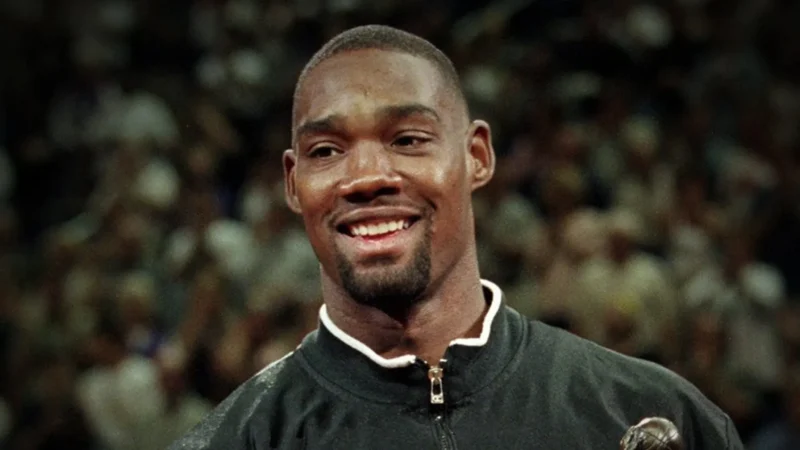 Morre Rodney Rogers, antiga estrela da NBA, aos 54 anos