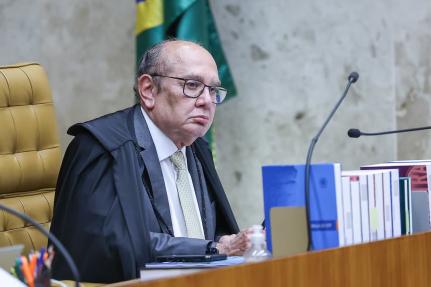 Gilmar Mendes vota por Justiça gratuita para quem ganha até R$ 5 mil