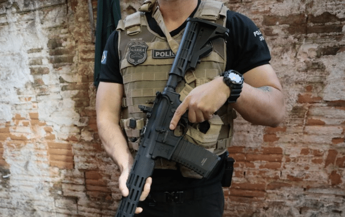 Trio é preso por roubo a empresa em MT; funcionários rendidos e carro roubado