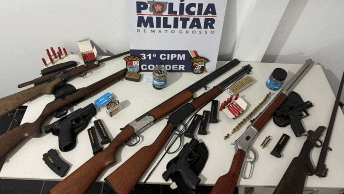Cinco homens são detidos levando 9 armas de fogo em Colíder