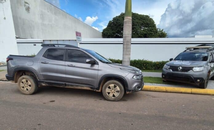 Sinop: Cavalaria prende suspeito, recupera veículo roubado e apreende porções de drogas