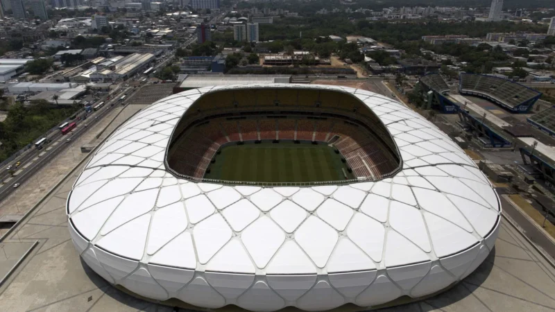 Manaus e Brasília concorrem pela Supercopa entre Flamengo e Corinthians