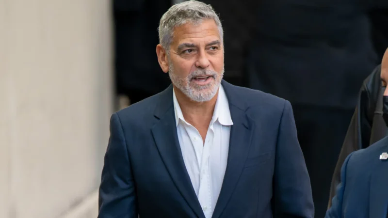 George Clooney diz que filhos já começam a ignorá-lo e fala sobre ser pai