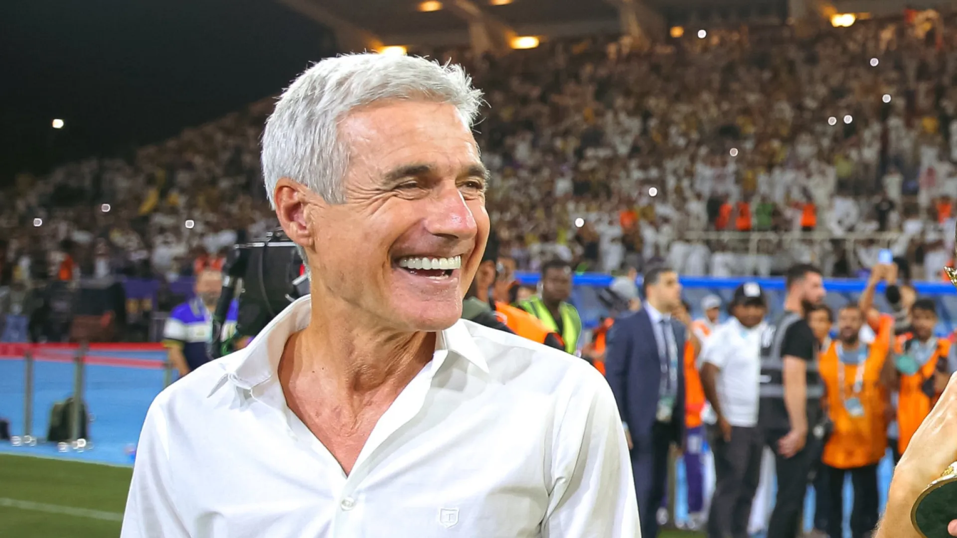 Grêmio anuncia técnico Luís Castro, que volta ao Brasil após quase 3 anos