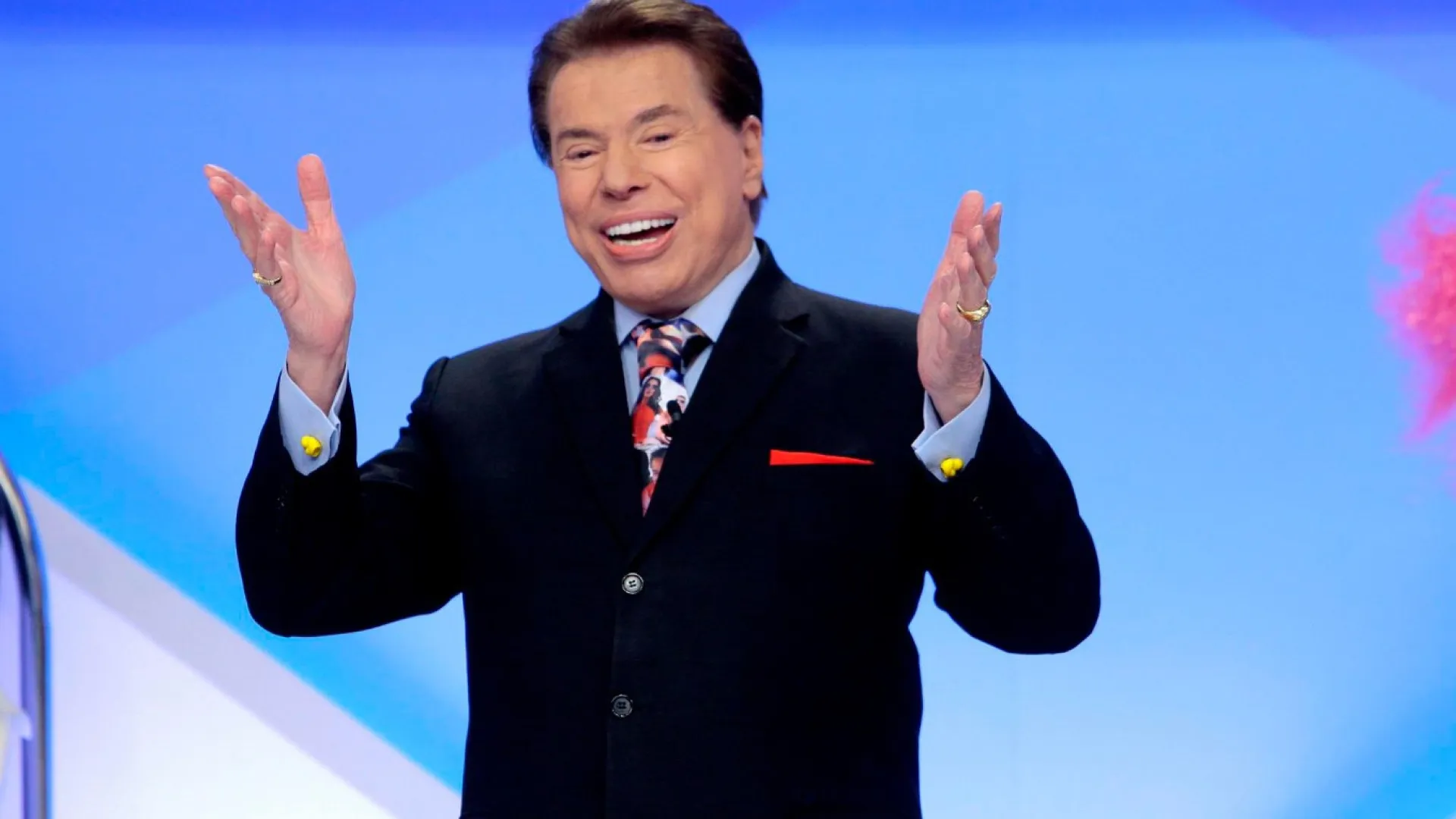 Silvio Santos é homenageado com nome em rodovia de SP