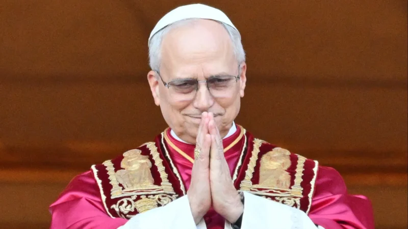 Papa Leão 14 está na lista dos mais bem-vestidos de 2025, segundo a Vogue