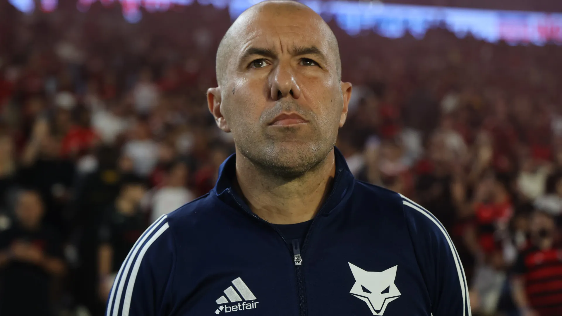 Em lágrimas, Leonardo Jardim anuncia pausa na carreira: “Saúde mental…”