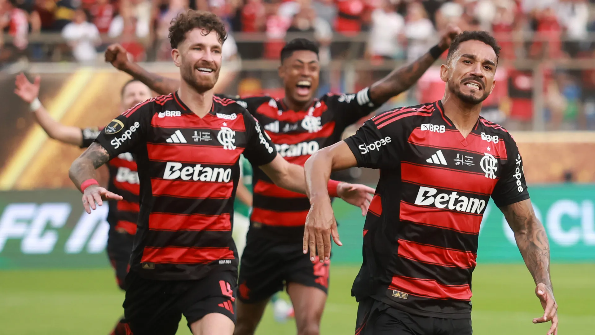 Flamengo tenta confirmar título, e quatro lutam contra rebaixamento em rodada crucial