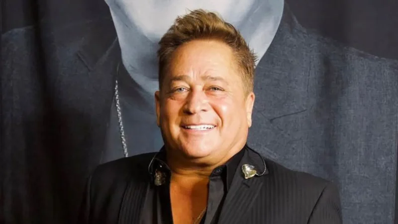 Após internação de urgência, Leonardo deve receber alta nesta terça