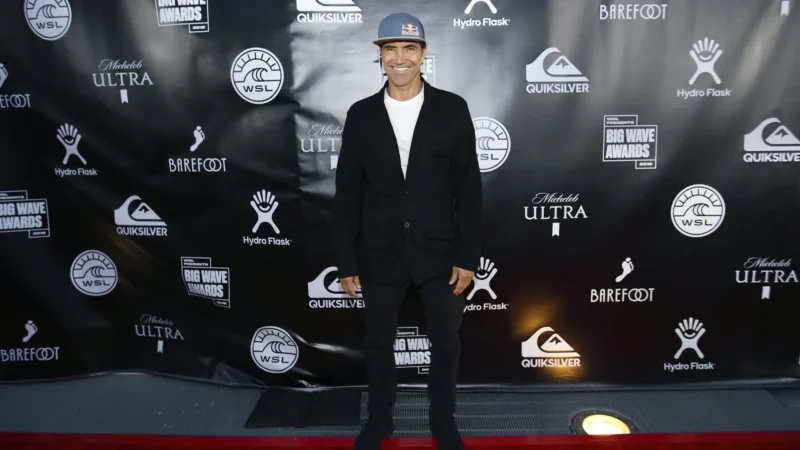 Derrubado por onda gigante, Carlos Burle diz ter ativado ‘modo sobrevivência’