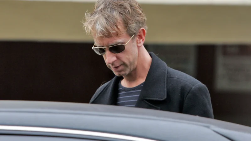 Andy Dick é encontrado desacordado em Hollywood após suspeita de overdose