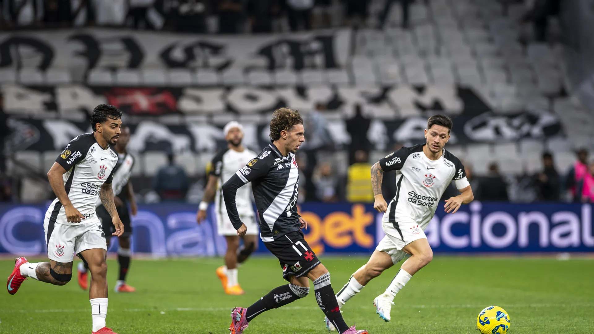 Copa do Brasil: Corinthians e Vasco iniciam final com empate sem gols