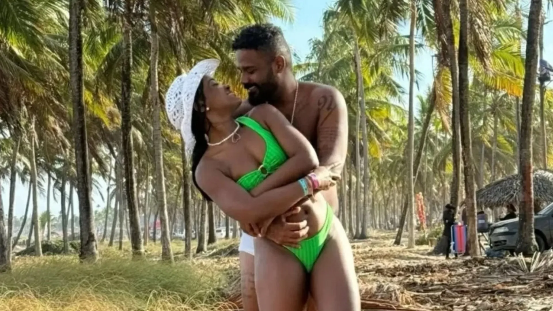 Erika Januza e Arlindinho oficializam namoro e trocam declarações