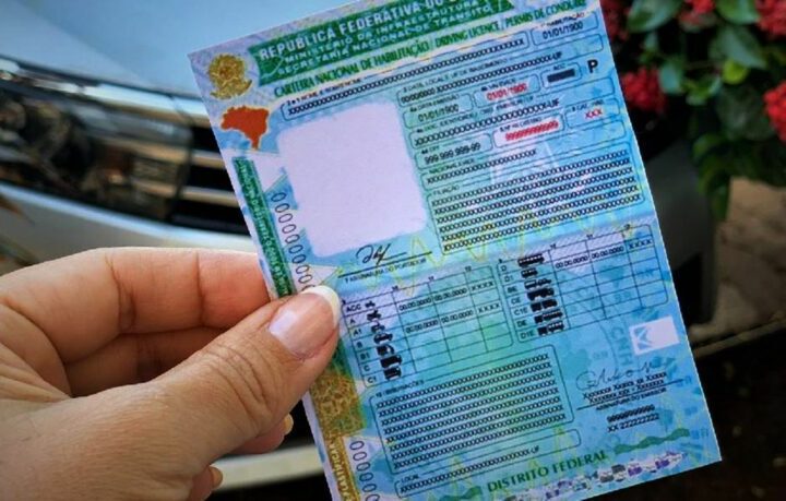 Comissão aprova projeto que estende para 60 dias a validade da CNH vencida