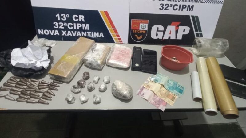 Polícia Militar prende três faccionados e apreende tabletes de maconha e cocaína