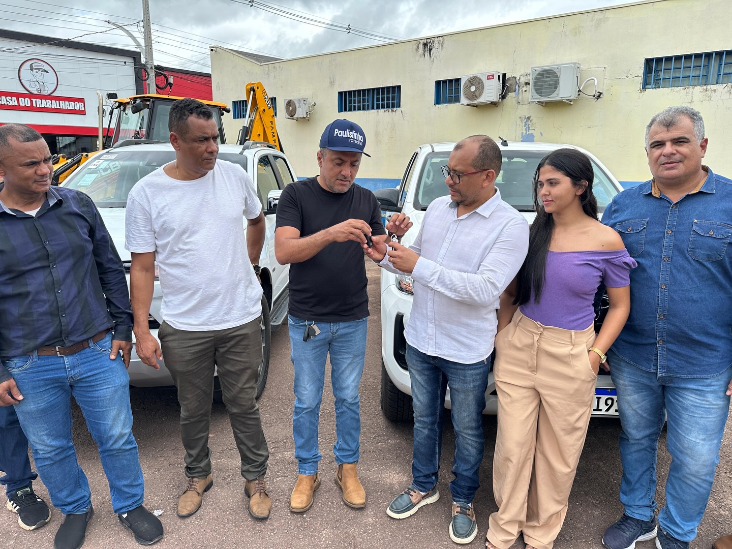 Novas caminhonetes 0 km reforçam a logística da Educação em Peixoto de Azevedo*