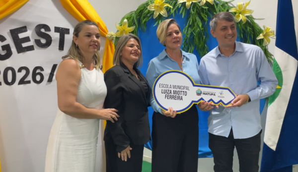 Prefeito Bruno Mena empossa novas diretoras das escolas municipais de Matupá