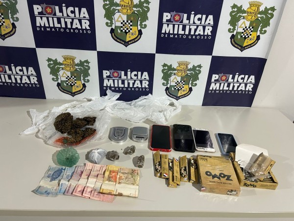 PM flagra entrega de drogas e 4 são detidos em Nova Santa Helena