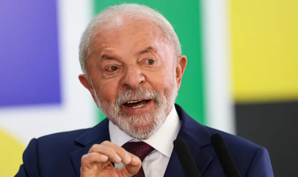 Lula ressalta menor desemprego desde 2012 e aumento da renda à população