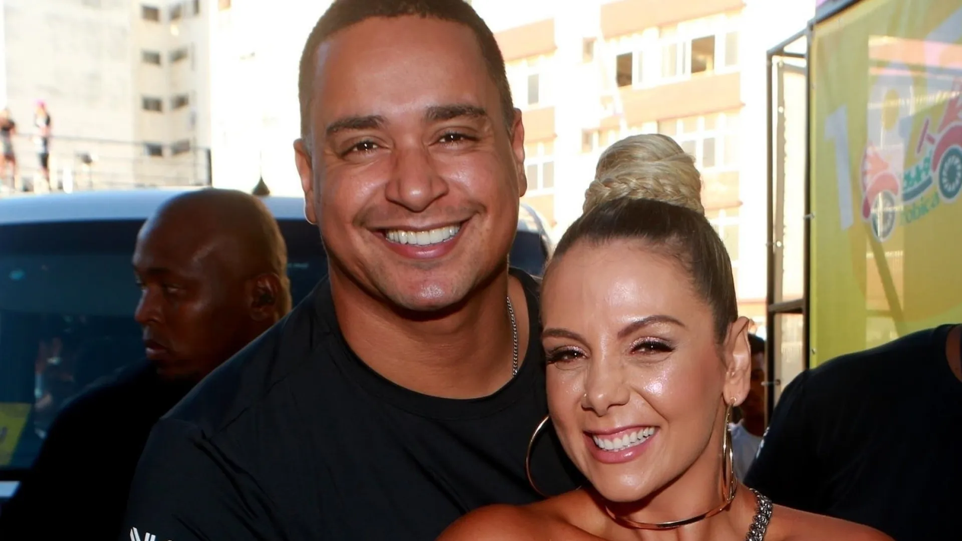 Xanddy Harmonia é internado de emergência e cancela show no Rio