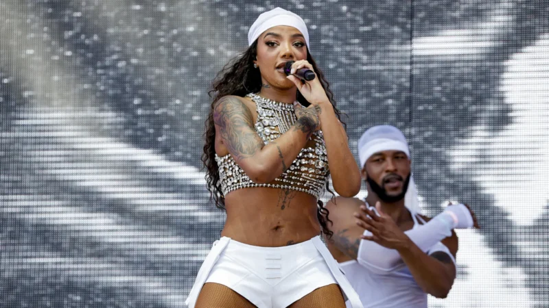 Ludmilla aponta possível boicote de distribuidora com lançamento de ‘Bota’