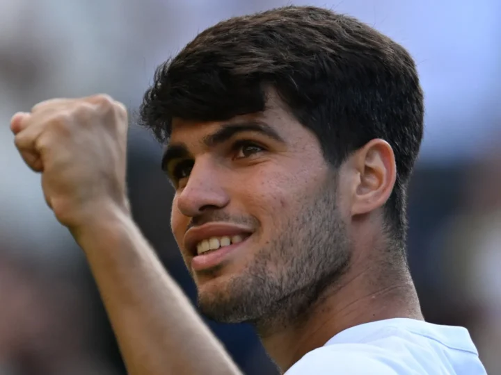 Alcaraz estreia bem no Australian Open em busca do career slam