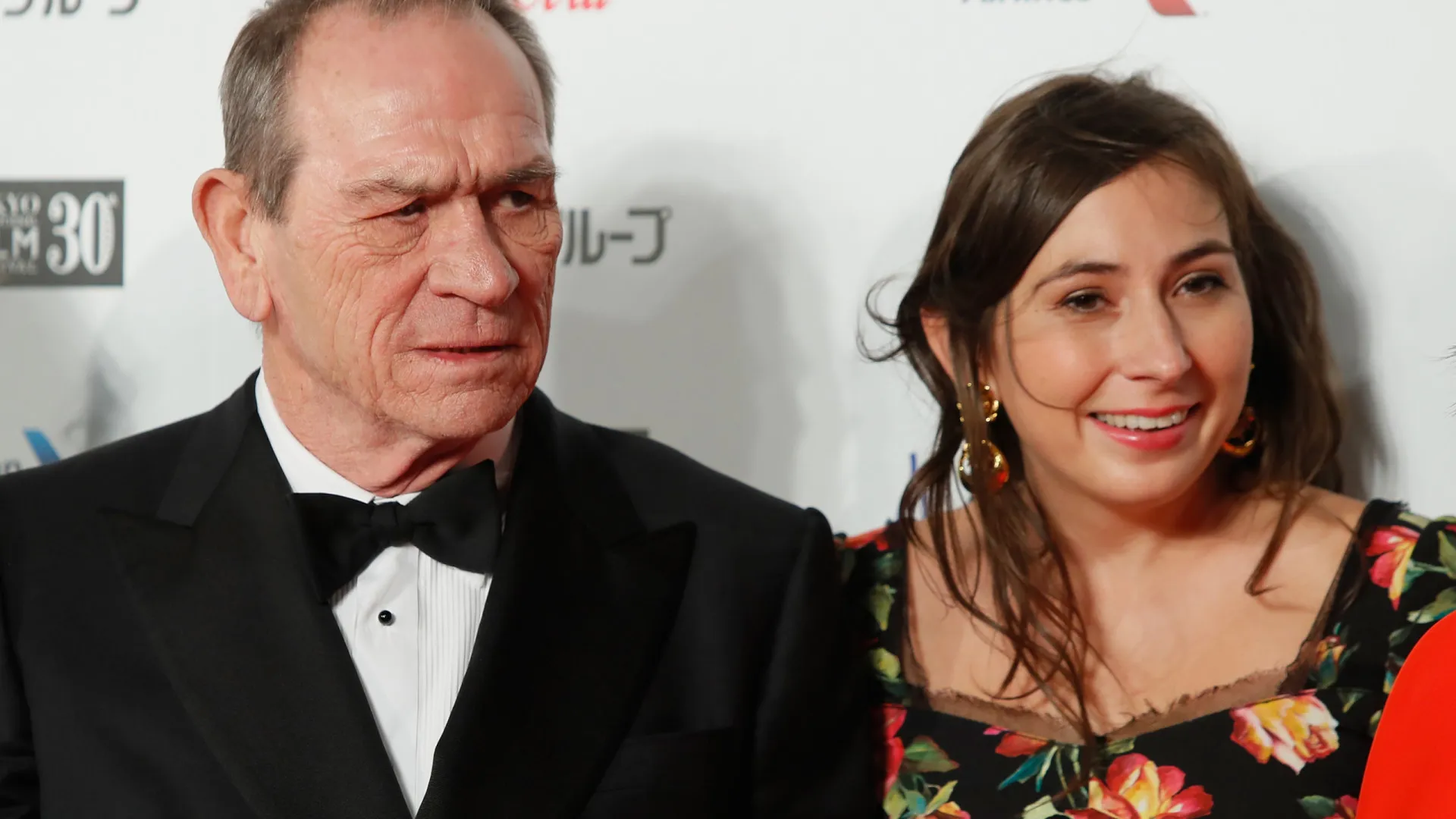 Ligação levanta suspeitas sobre a morte de filha de Tommy Lee Jones