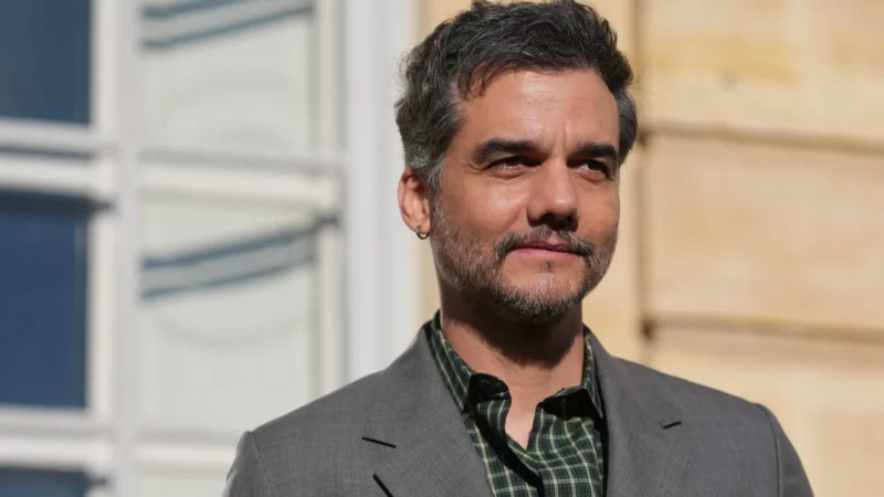 Wagner Moura soube da indicação ao Oscar em um avião, diz Kleber Mendonça