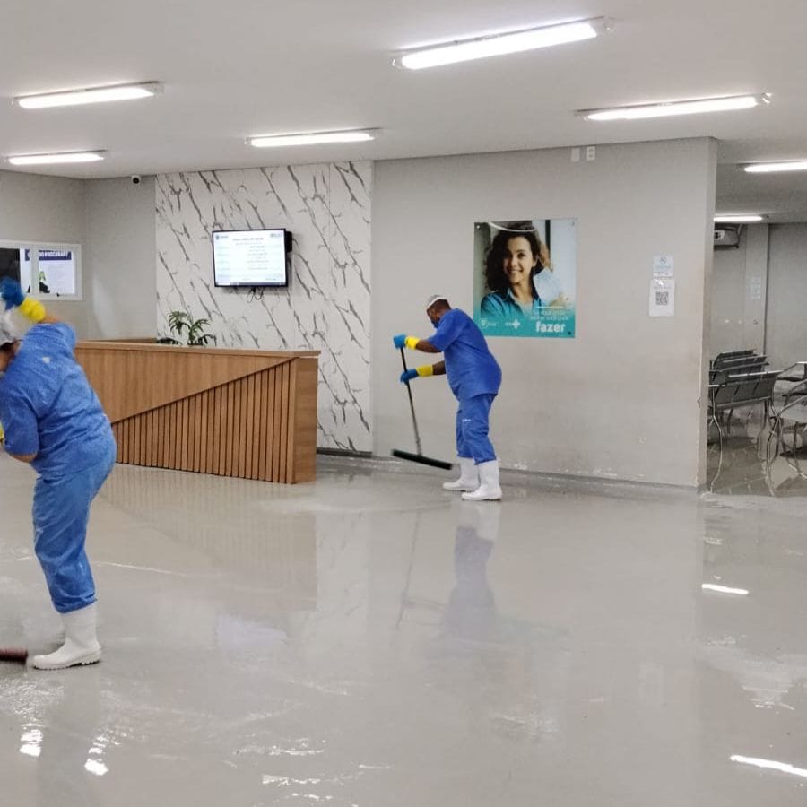 Temporal provoca alagamentos pontuais em unidades de saúde em Cuiabá