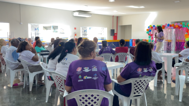 Palestra do Fevereiro Roxo leva orientação a idosos atendidos pelo CRAS em Matupá