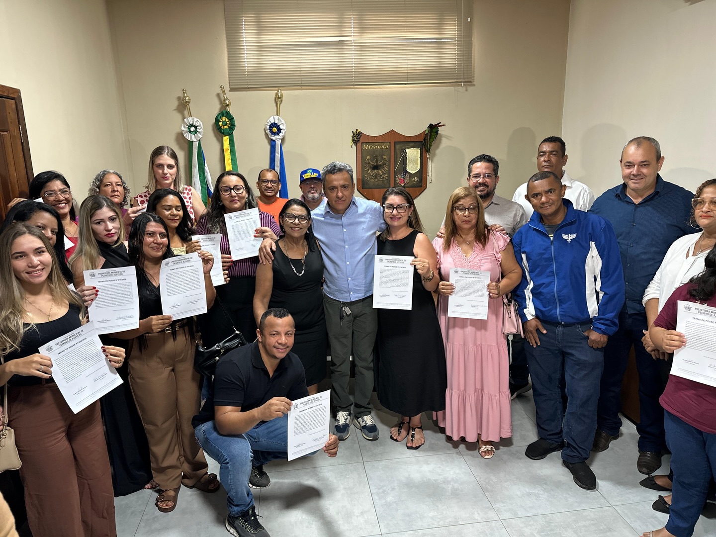 Prefeitura de Peixoto de Azevedo empossa 16 profissionais da Educação aprovados em concurso público