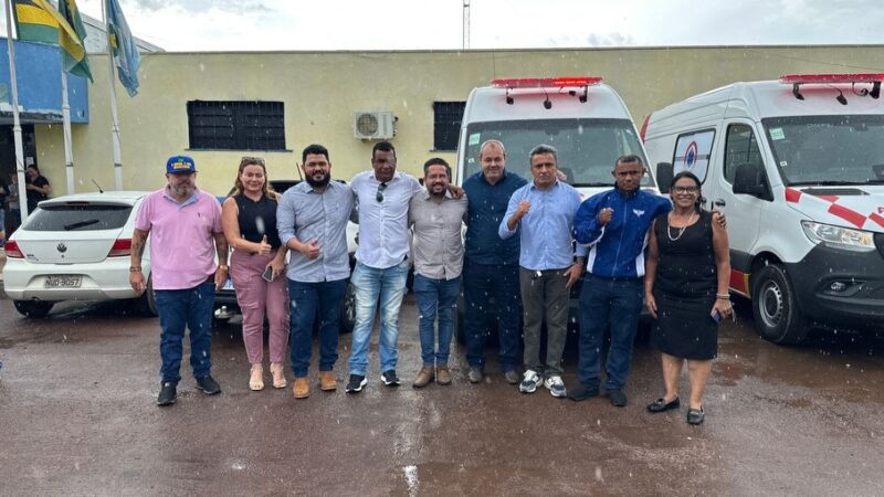 Peixoto de Azevedo reforça frota da Saúde com entrega de duas ambulâncias 0 km