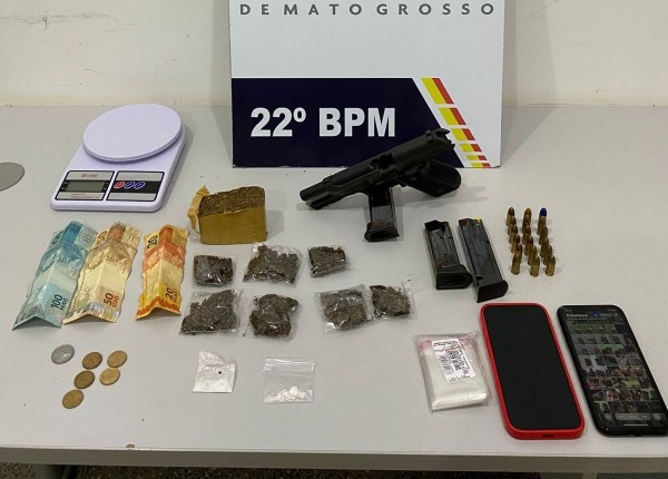 PM desarticula ponto de apoio de facção criminosa e apreende armas, drogas e motocicletas em Peixoto de Azevedo