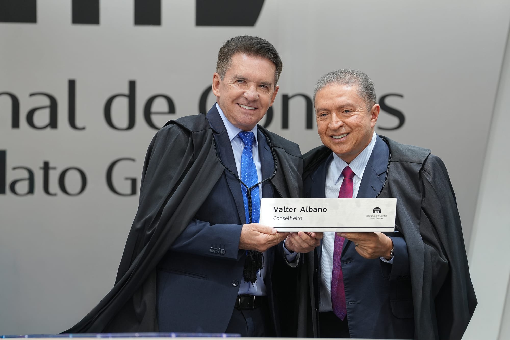 TCE homenageia Valter Albano e destaca sua atuação em projetos estratégicos