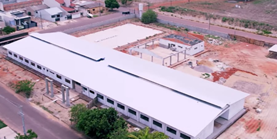 Prefeitura suspende licitação para conclusão de escola em Sinop