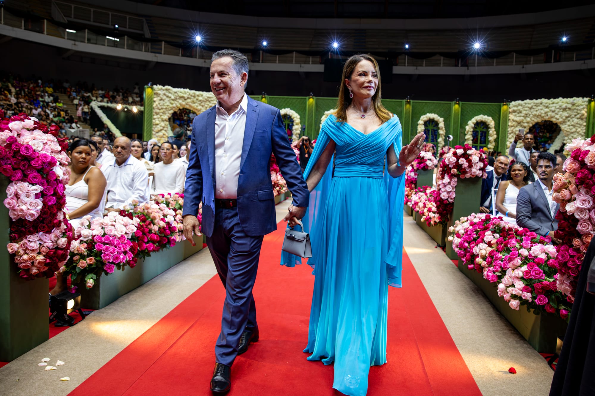 Virginia antecipa possível saída de Mauro Mendes do governo em abril para disputar o Senado