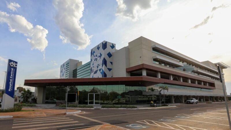 Hospital Central encerra fevereiro com mais de 1,2 mil profissionais em atuação