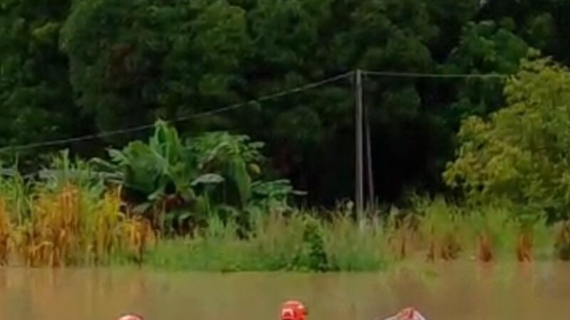4º Núcleo Bombeiro Militar de Guarantã do Norte foi acionado para resgate na avenida de acesso ao bairro EcoPark em razão de alagamentos