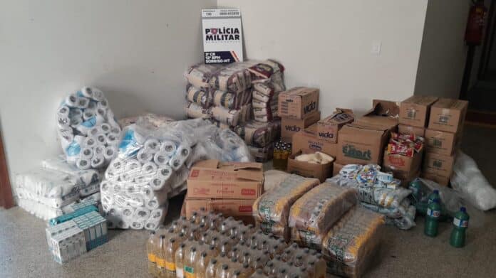 PM apreende alimentos e produtos que seriam distribuídos por grupo criminoso em Sorriso