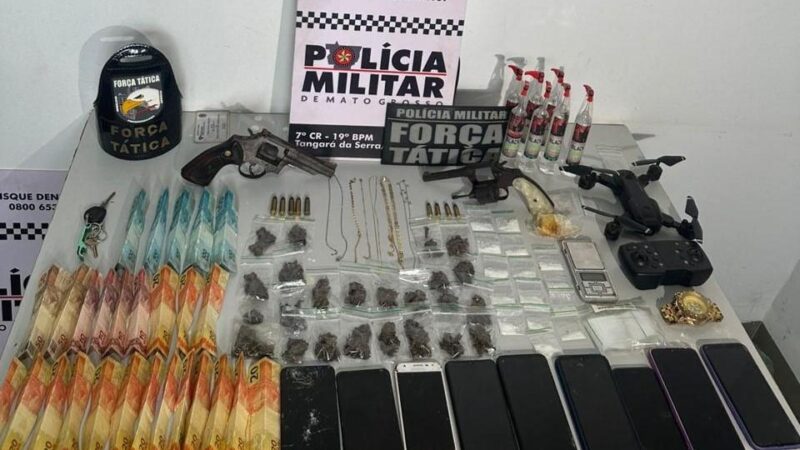 Polícia Militar prende seis homens por roubo a residência em Tangará da Serra